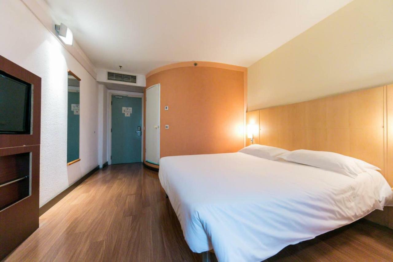 Ibis Wuhan Hankou Екстер'єр фото