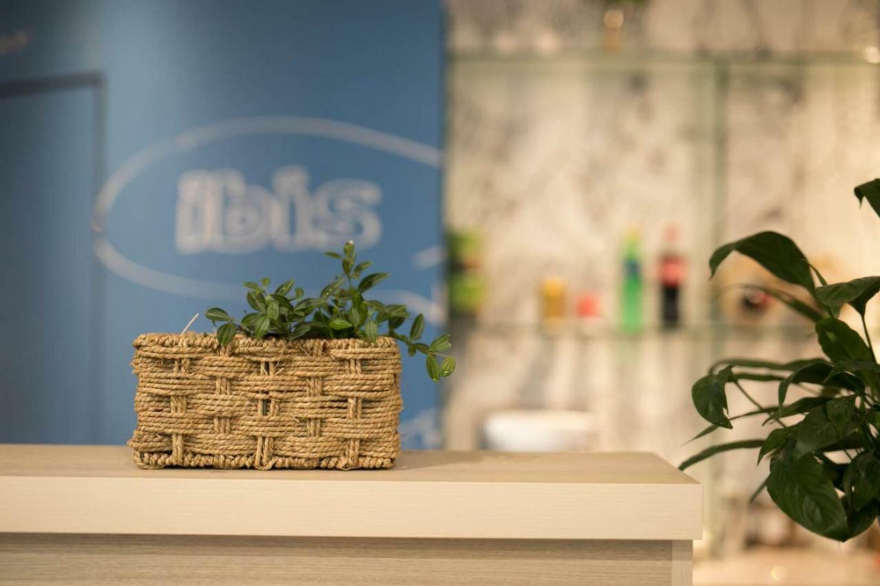 Ibis Wuhan Hankou Екстер'єр фото