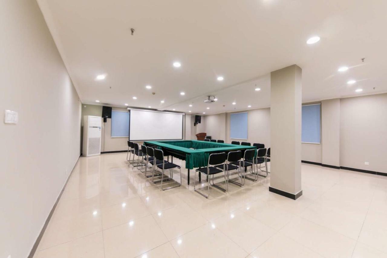 Ibis Wuhan Hankou Екстер'єр фото