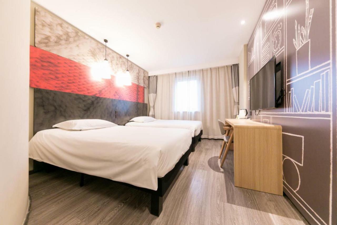 Ibis Wuhan Hankou Екстер'єр фото