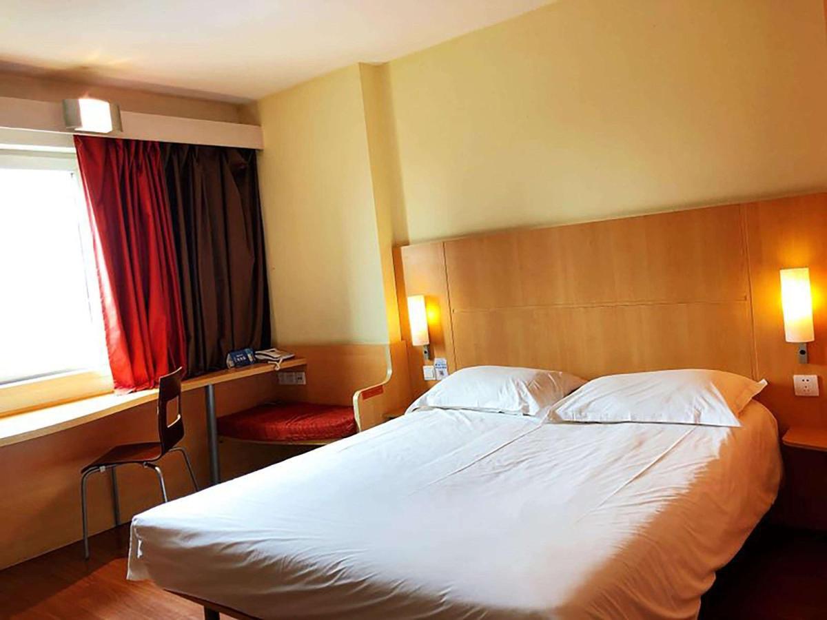 Ibis Wuhan Hankou Екстер'єр фото